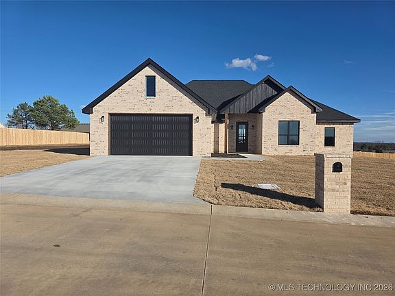 2nd image of 1930 Everly Dr