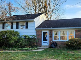 1544 Lambeth Rd, Lancaster, PA 17601