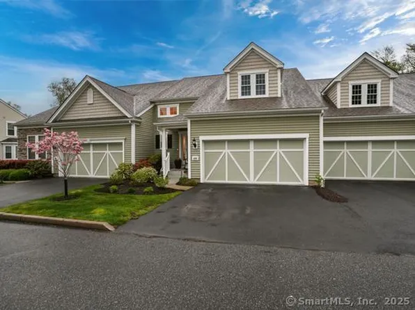 644 Championship Drive #644, Oxford, CT 06478