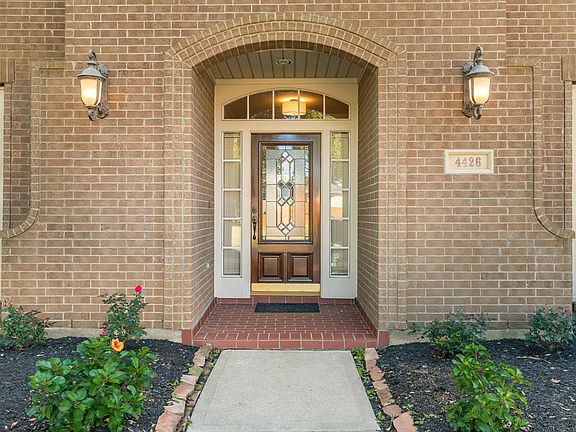 5th image of 4426 Village Corner Dr