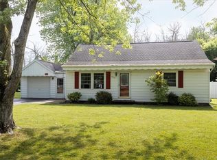 4375 White Acres Rd, Clarence, NY 14031