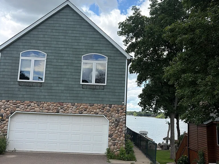 14624 Oakland Beach Ave SE — Photo 3