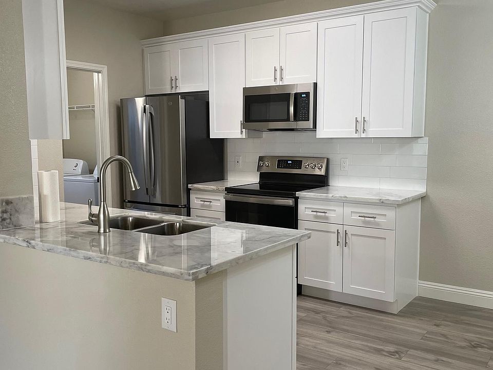 1st image of 501 Gibson Dr APT 224
