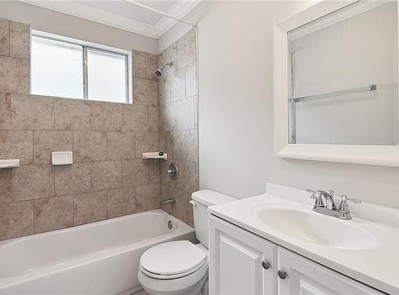 4th image of 2506 Saint Philip St