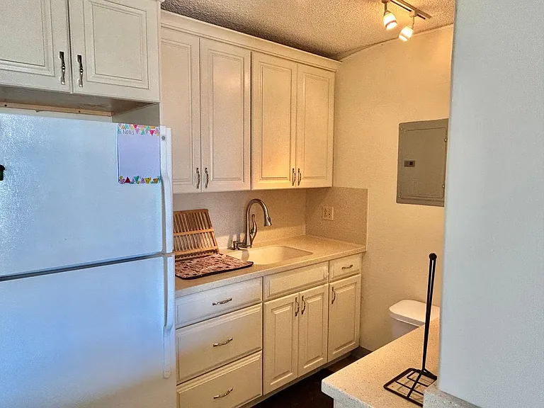 775 Kinalau Pl #1507 — Photo 4