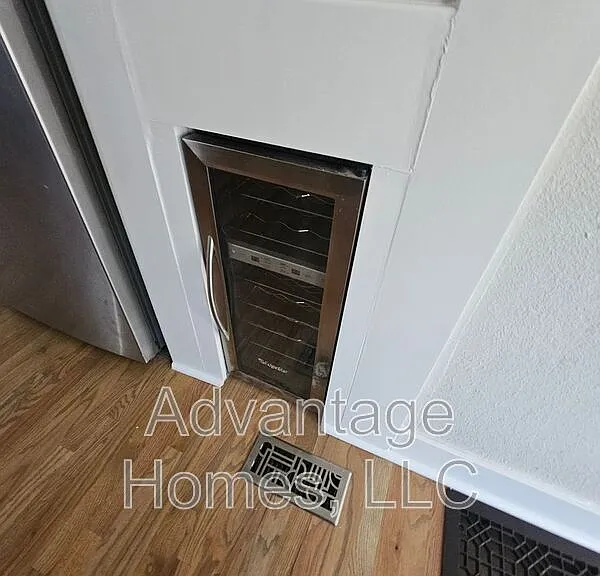 4619 Bell St — Photo 24
