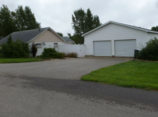 12396 Highway 18, Postville, IA 52162