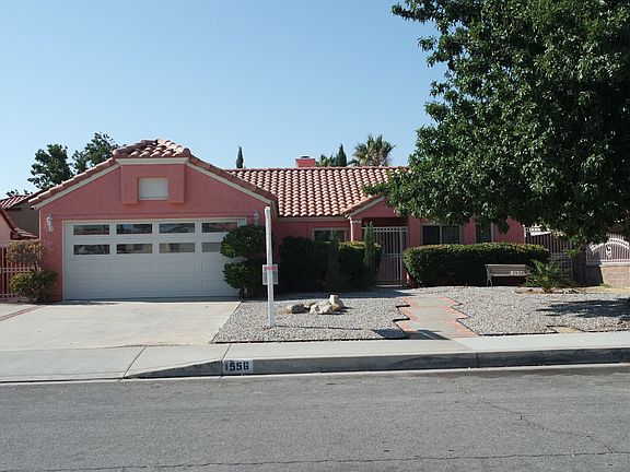 2nd image of 1556 Coventry Pl