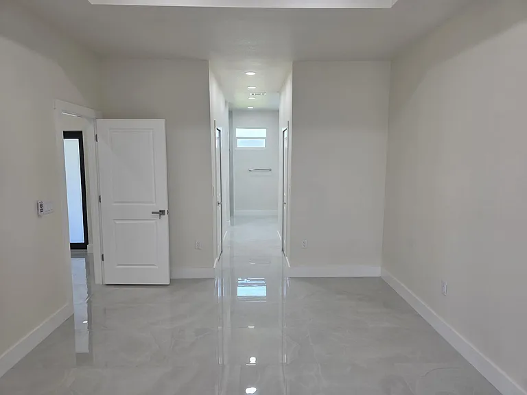 735 Dudley Ave S #735 — Photo 11
