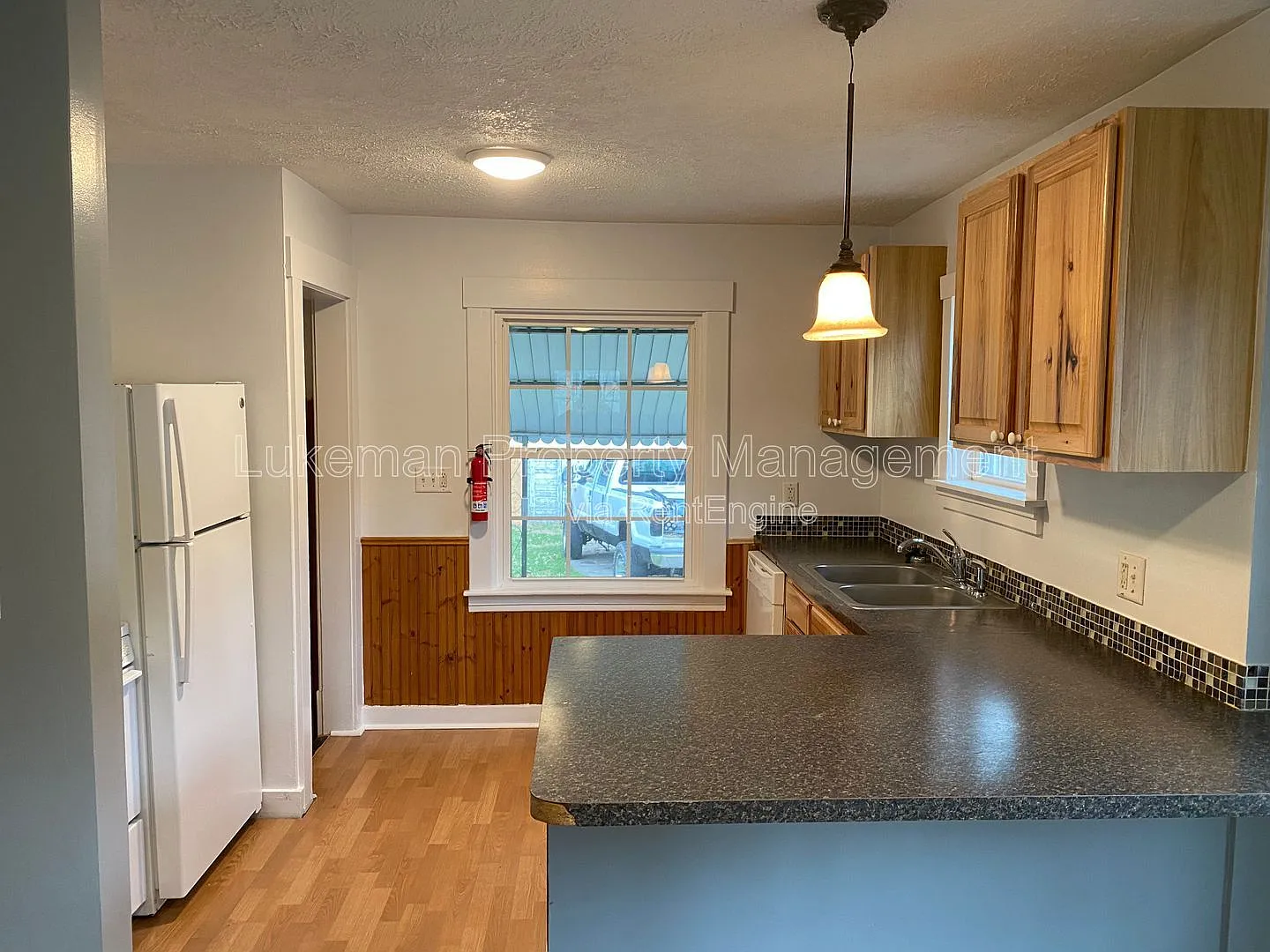 2 bed, 2.0 bath, 720 sqft, $1,350 — Photo 3