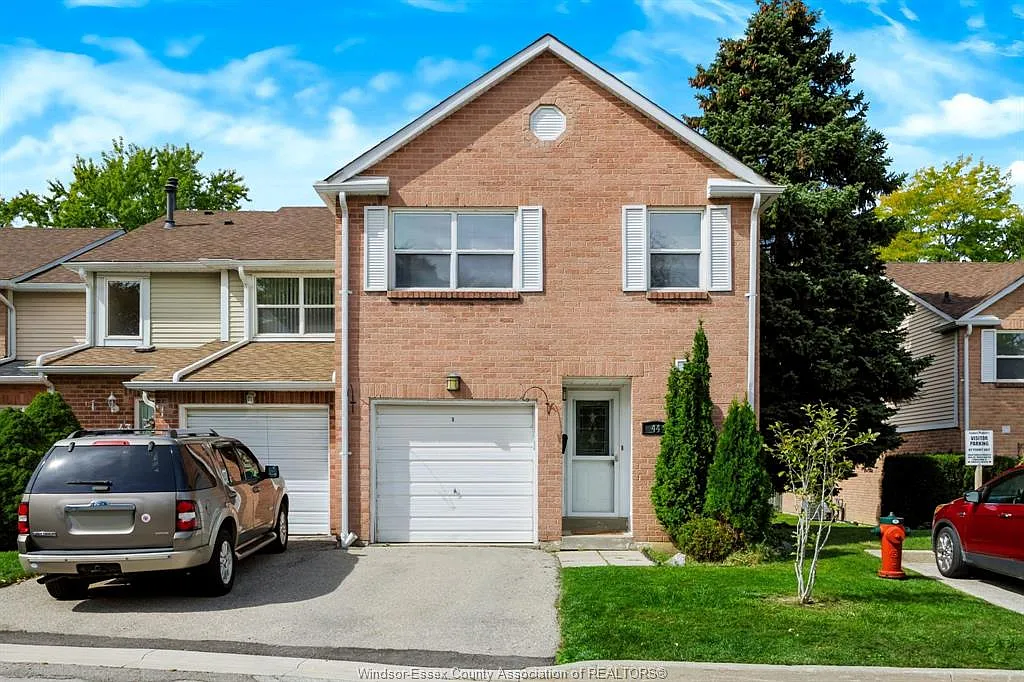 3 bed, 1.5 bath, 1500 sqft, $2,850 — Photo 1