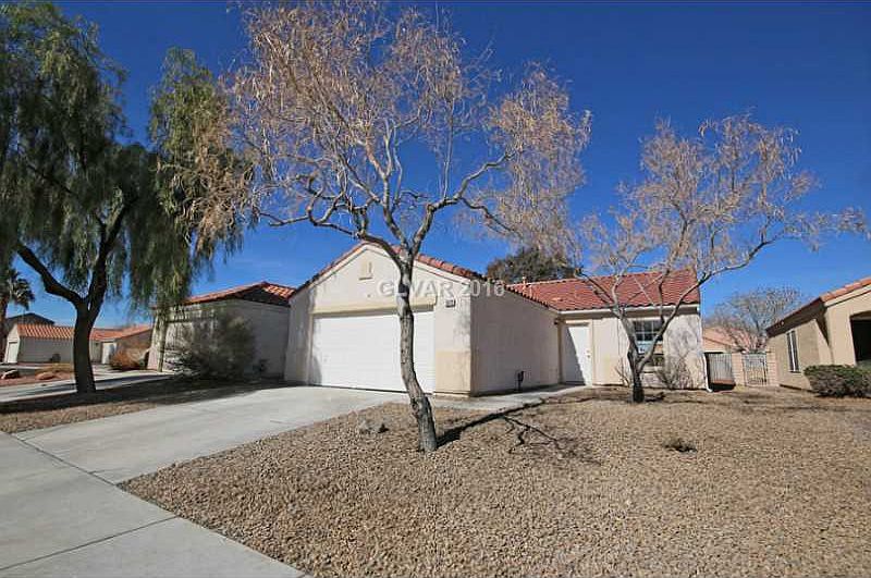 1st image of 1072 S Sky Rock Ct