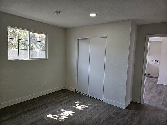 4th image of 10256 Coalinga Ave #C