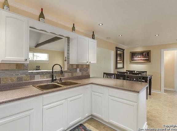 4th image of 1715 Farwell Dr