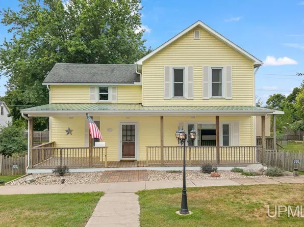 611 W Ludington St, Iron Mountain, MI 49801