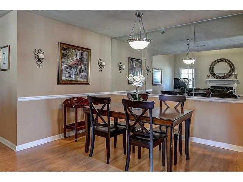 Building Photo - 4101 Riverlook Pkwy SE #101