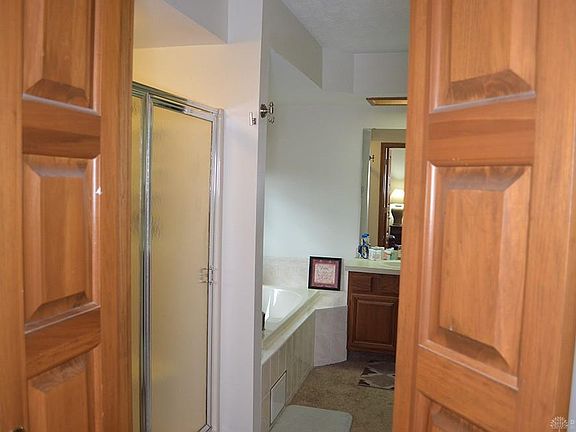3rd image of 6651 Stillmead Dr