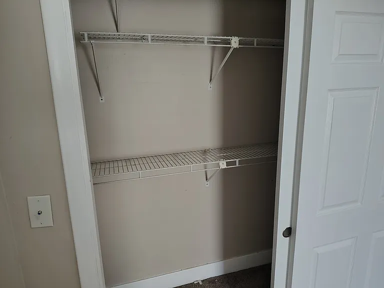 4342 Willys Pkwy — Photo 53