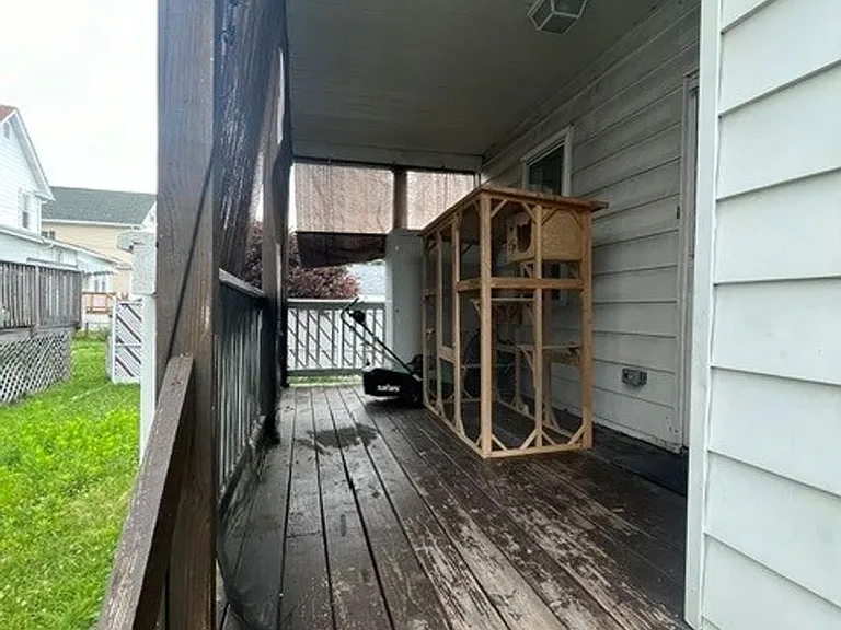 113 S Chestnut St — Photo 6