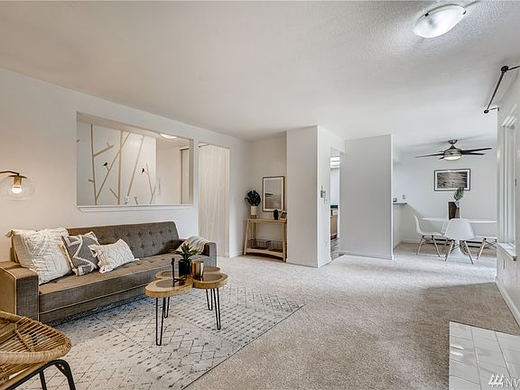 4th image of 12617 NE 130th Way APT E205
