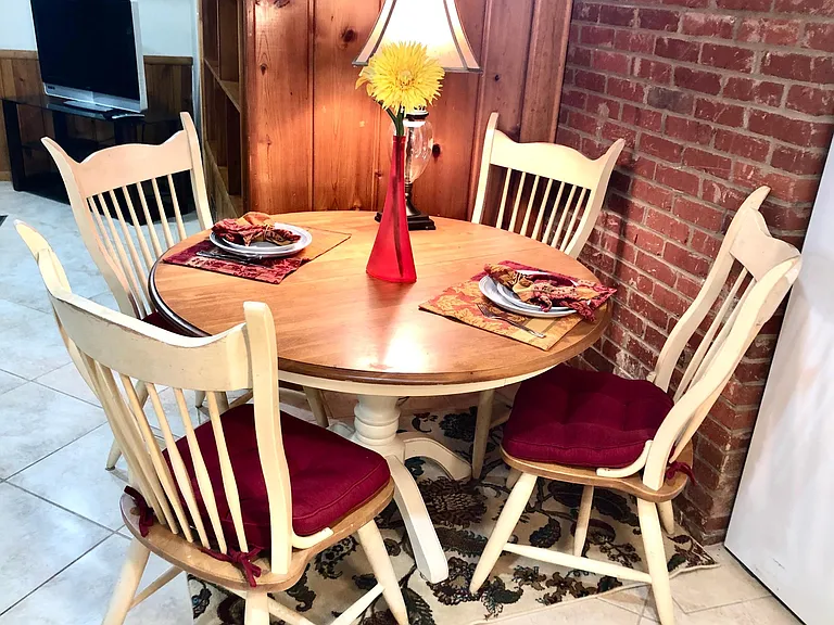Dinette set gives a cozy place to eat