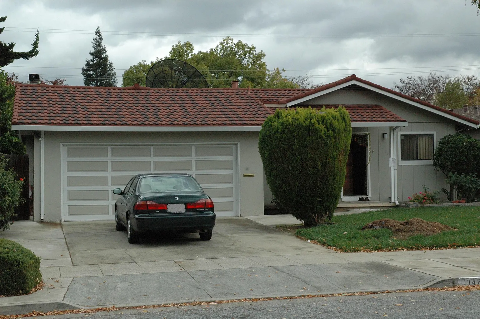1476 Ferguson Way photo 1