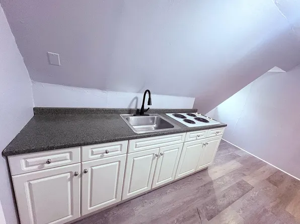 565 E 24th St #3, Paterson, NJ 07514