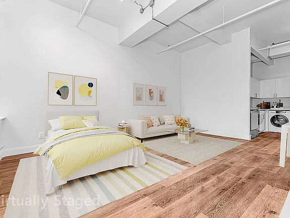 4th image of 255 W 36th St Room 1204