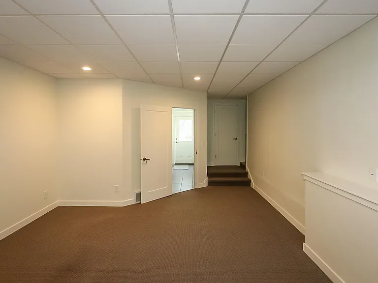 1580 E Sunnyside Ave — Photo 22