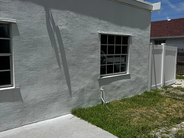 2415 Garfield St — Photo 8