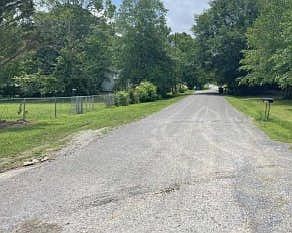 4th image of 612 Halston Rd