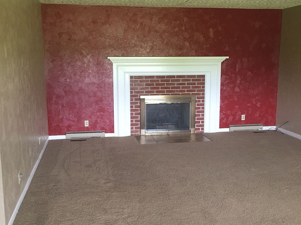 1st image of 1342 Larsue Ln