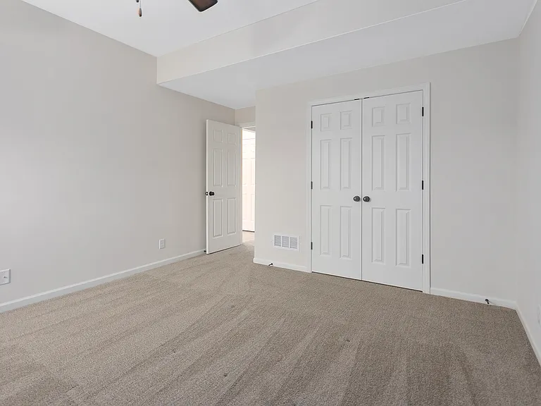 16026 Shady Bend St — Photo 18