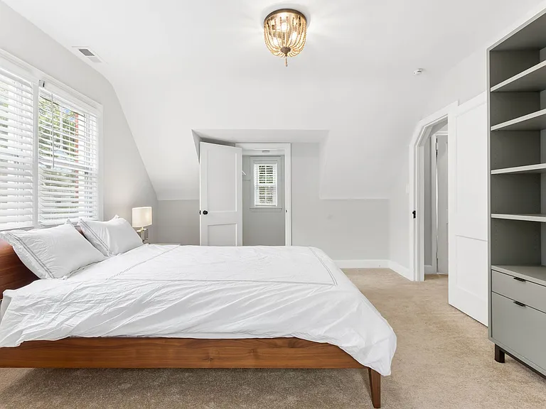 910 Baldwin Ave — Photo 34