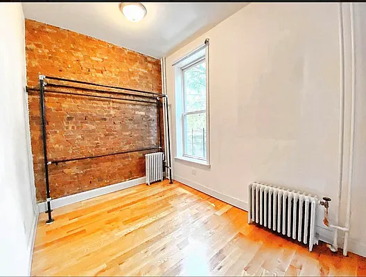 Rented by Corcoran | media 18
