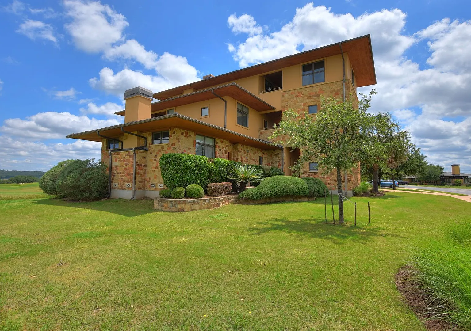 1908 Kahala Sunset Dr #H, Spicewood, Texas 78669 — Photo 3