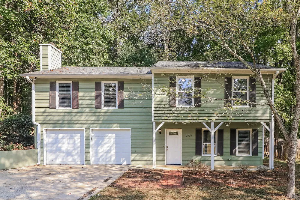 4 bed, 3.0 bath, 1540 sqft, $2,285 — Photo 1