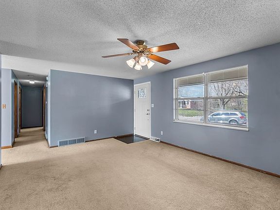 5th image of 2415 Glenridge Dr