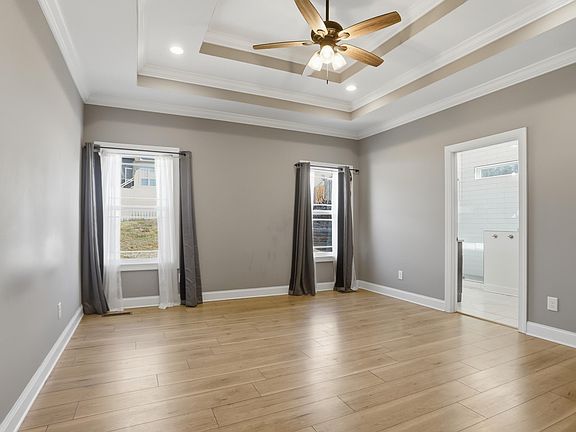 4th image of 80 Play House Dr
