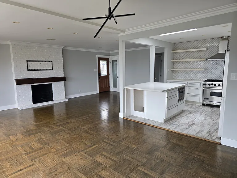 2 Alpine Ave — Photo 18