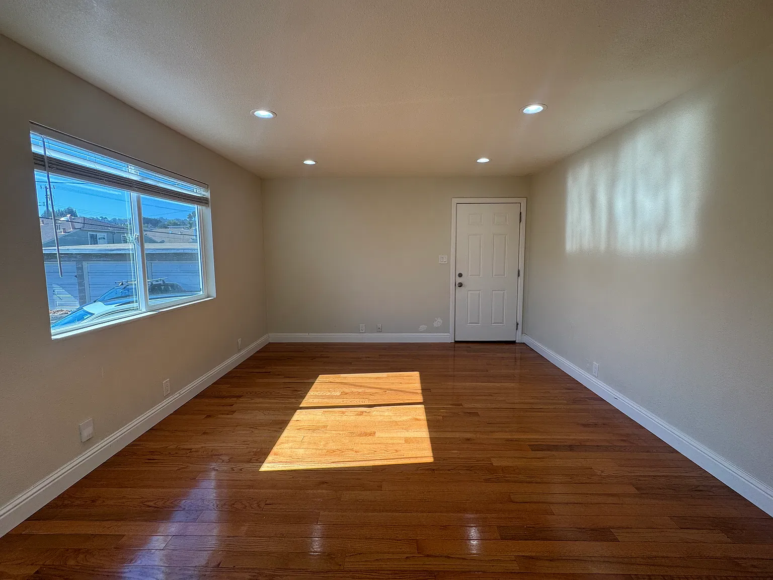 1 bed, $2,550 — Photo 2