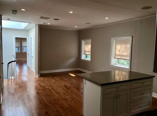 321 S 22nd St APT 3, Philadelphia, PA 19103