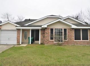 39 Lucille St, Westwego, LA 70094