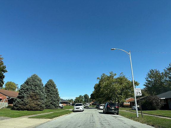 5th image of 4574 Harbison St