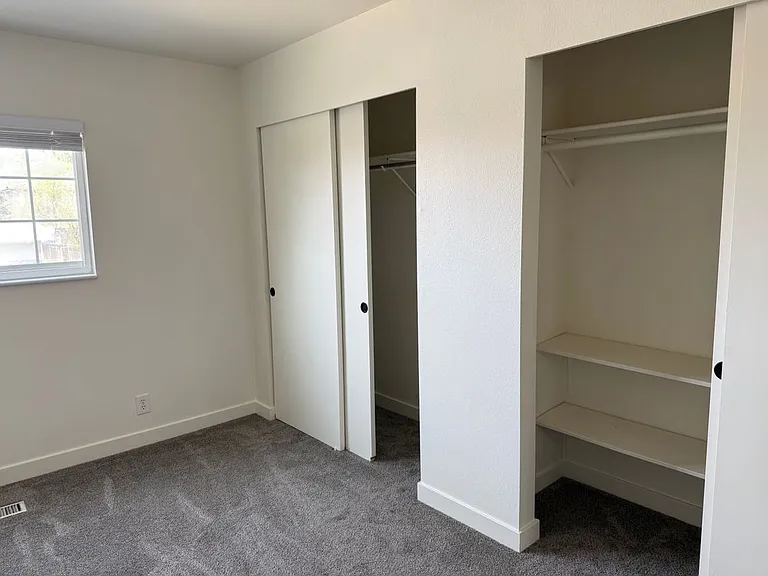 81 W 300 N #TOWNHOUSE — Photo 12