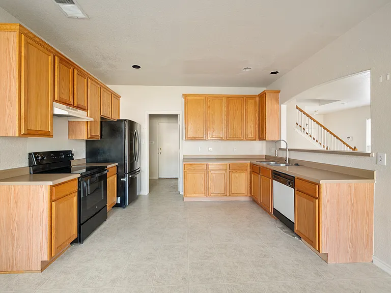 12719 Goldenrain Bay — Photo 12