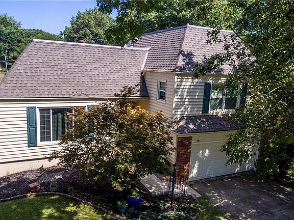2nd image of 9804 Harrison Cir