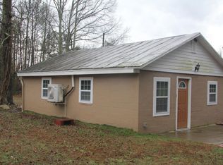 18233 Wakefield Rd, Courtland, VA 23837