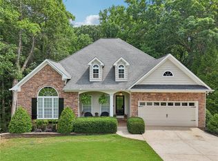 8485 Anchor On Lanier Ct, Gainesville, GA 30506