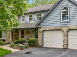 737 Farmstead Ct, Frankfort, IL